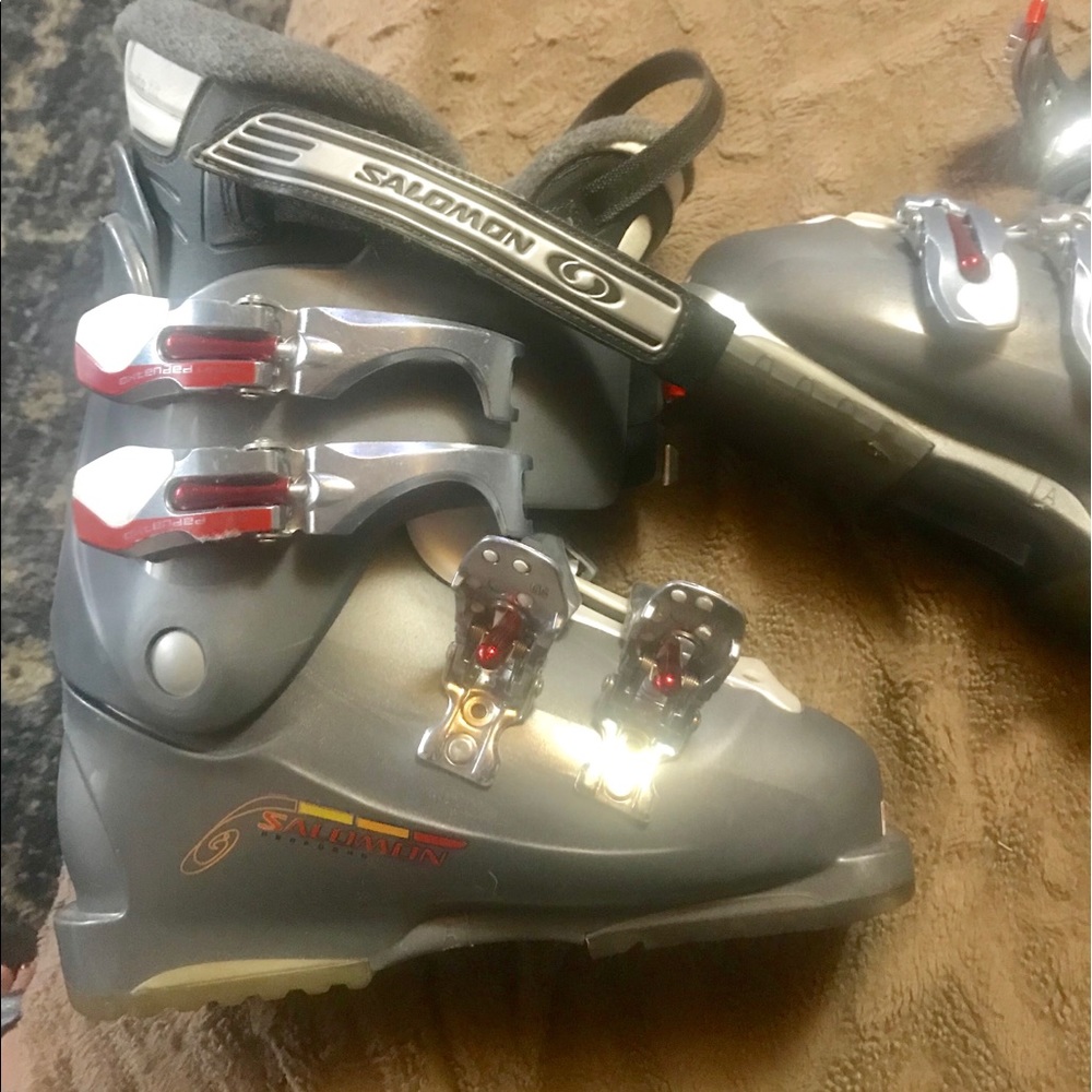 COPY - Ski boots - size 6